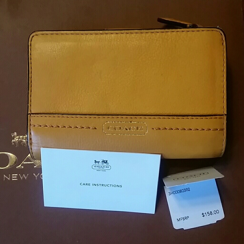 Coach mustard medium ladies wallet